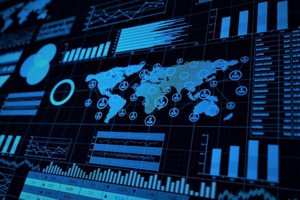 different between analytics and Statistics